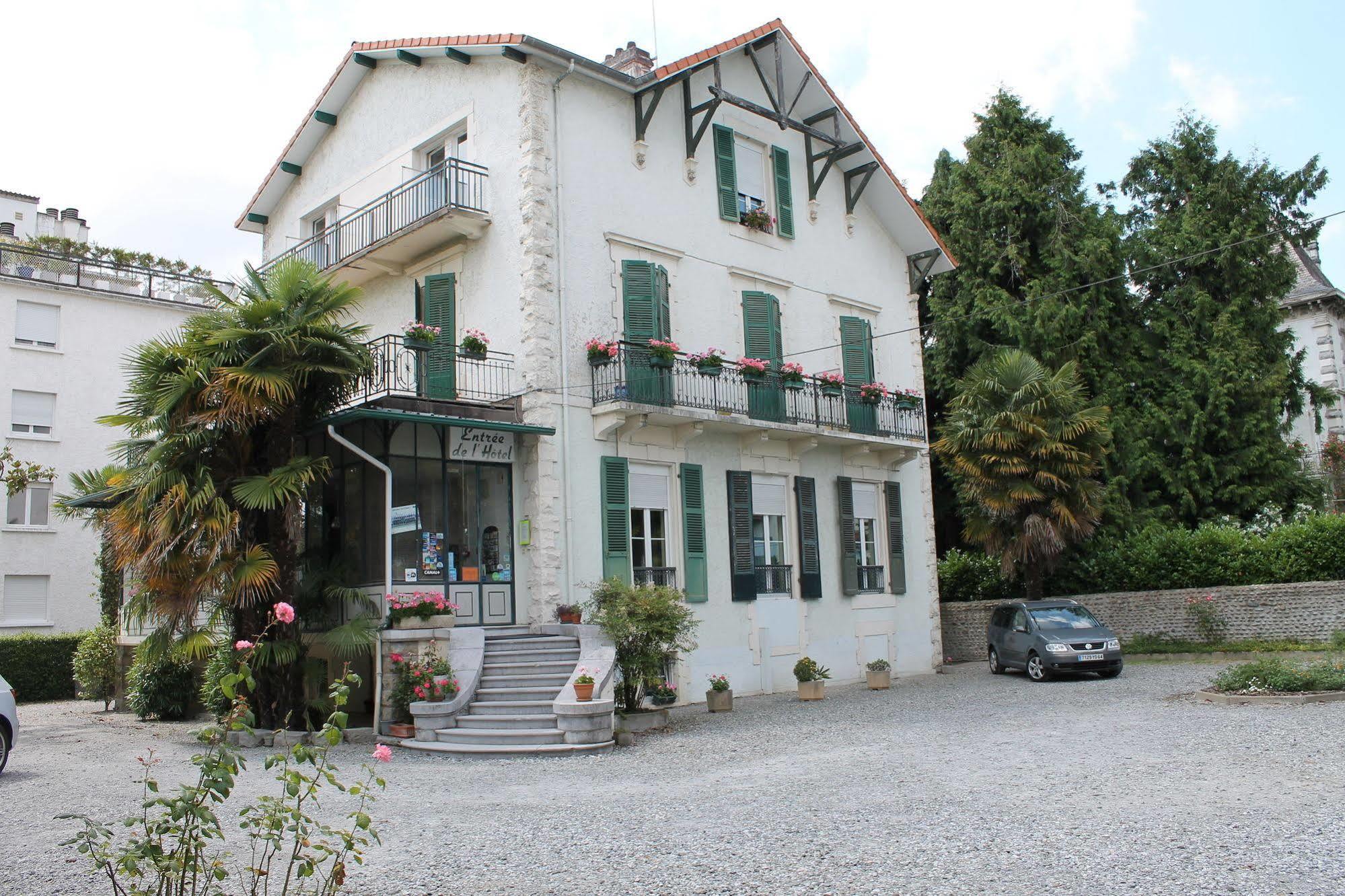 Hotel Montilleul - Villa Primrose Pau Bagian luar foto